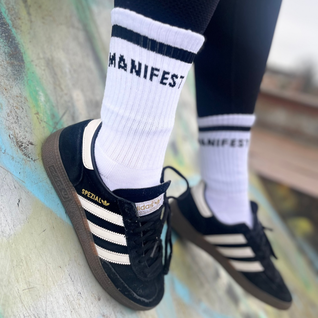 MANIFEST THAT SHIT Socks - Sox UK