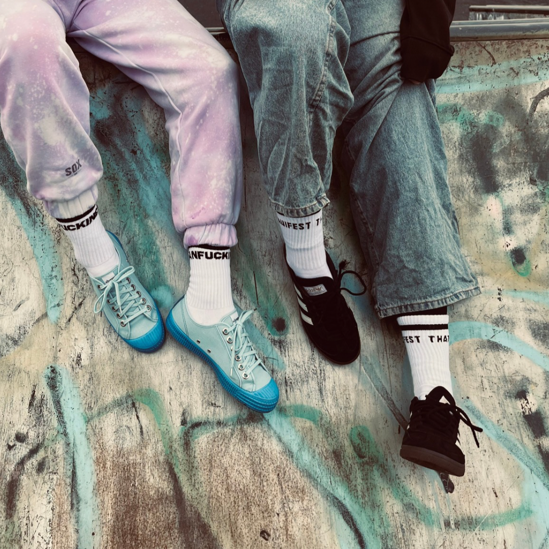 MANIFEST THAT SHIT Socks - Sox UK