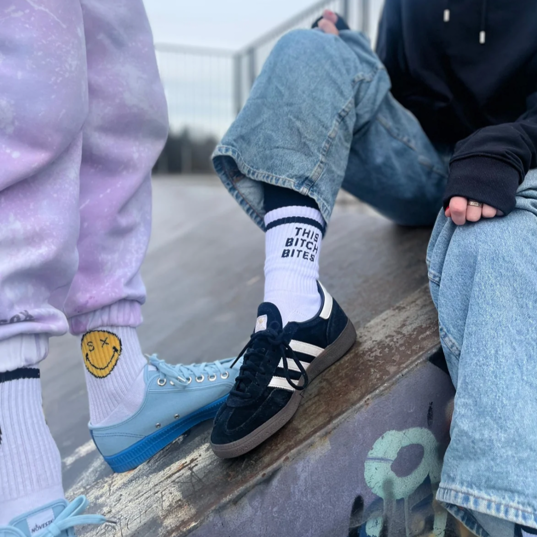 THIS BITCH BITES Socks - Sox UK